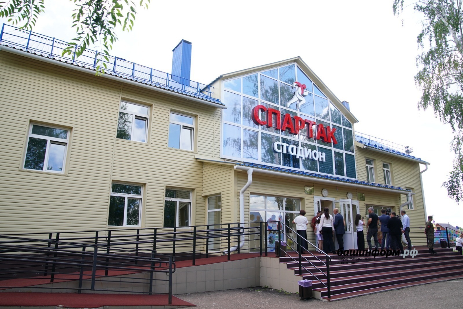 Радий Хабиров рассказал о преображении стадиона в  одном из городов Башкирии