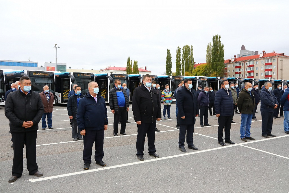60 новых автобусов «НЕФАЗ» большого класса вышли на уфимские маршруты