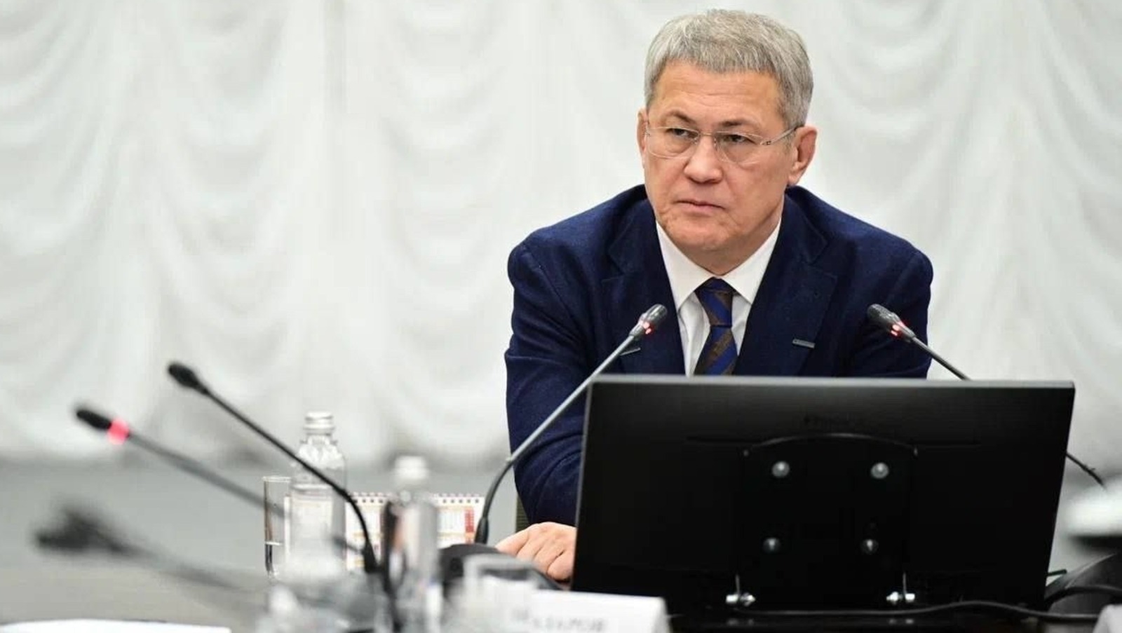 Радий Хабиров выразил соболезнования погибшим при теракте