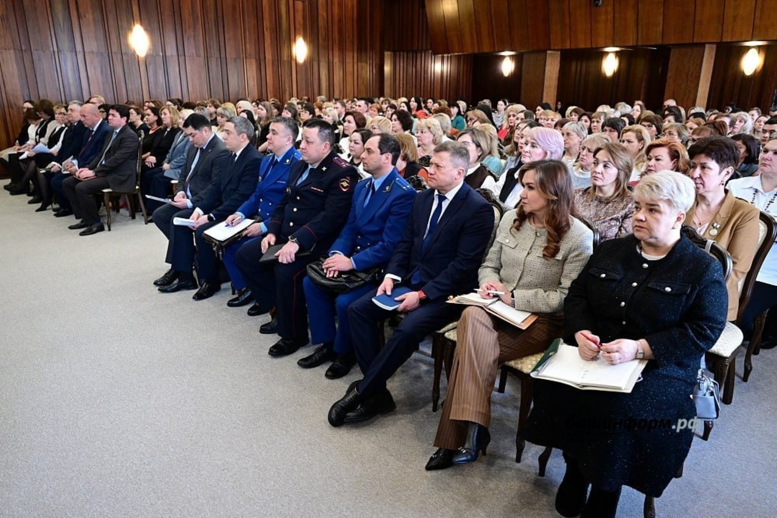 Хабиров встретился с замдиректорами школ по воспитательной работе