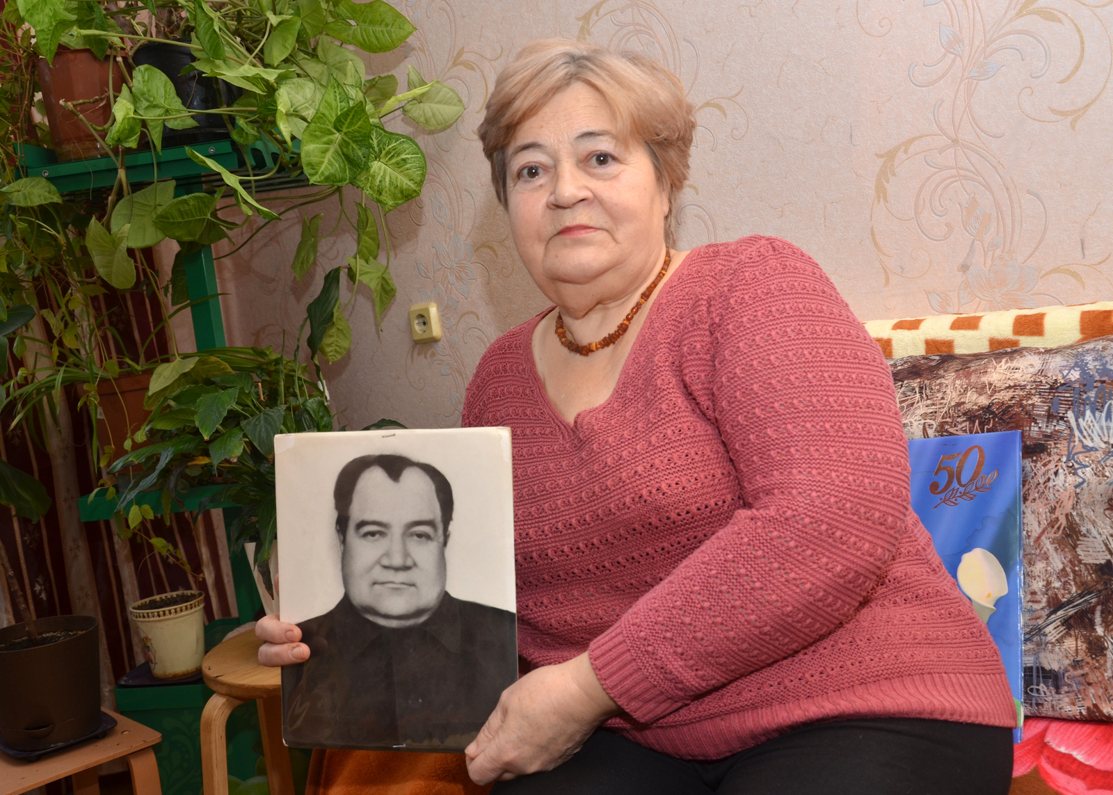 Людмила свято хранит память об отце-фронтовике