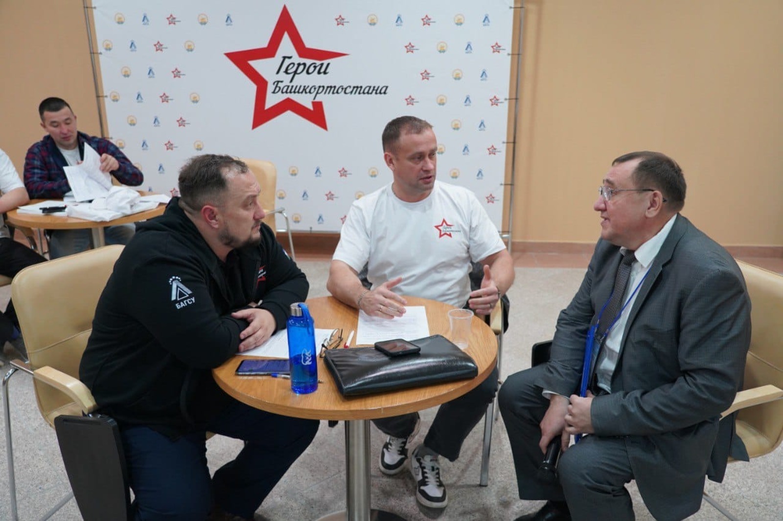 Радий Хабиров запустил новый этап образовательной программы для участников СВО