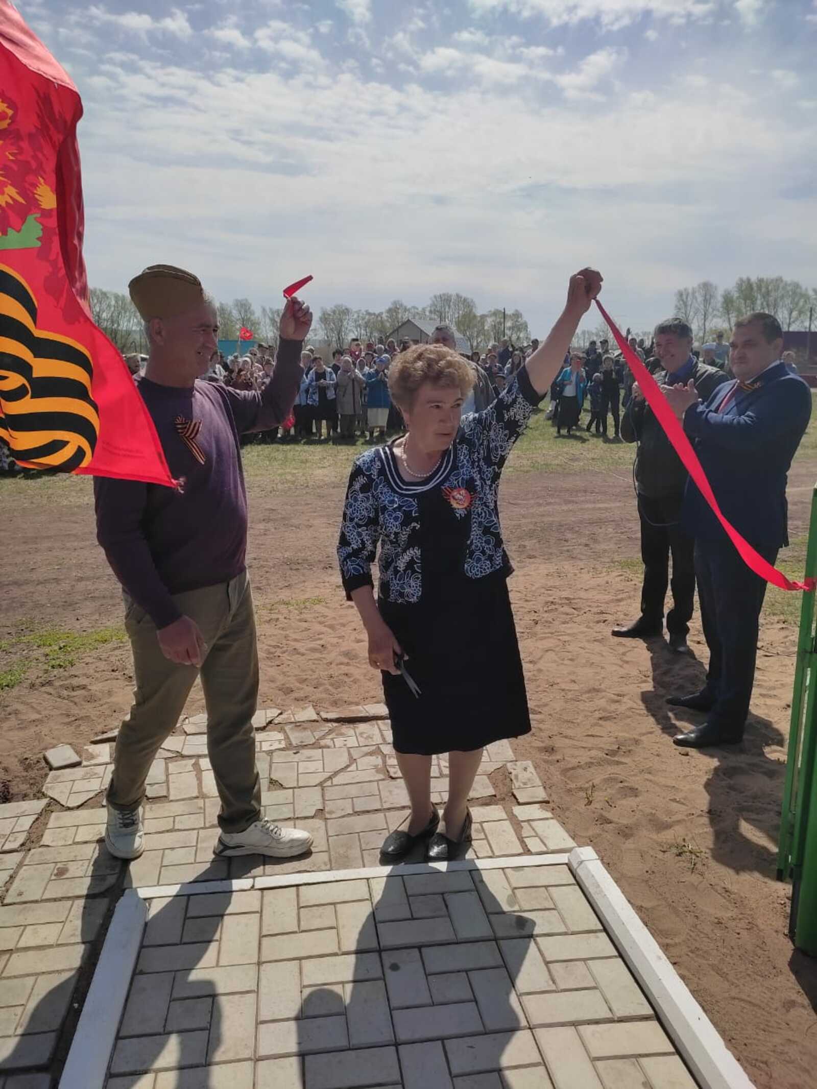 В деревне Шамеево Благоварского района открыли сквер участникам Великой Отечественной войны