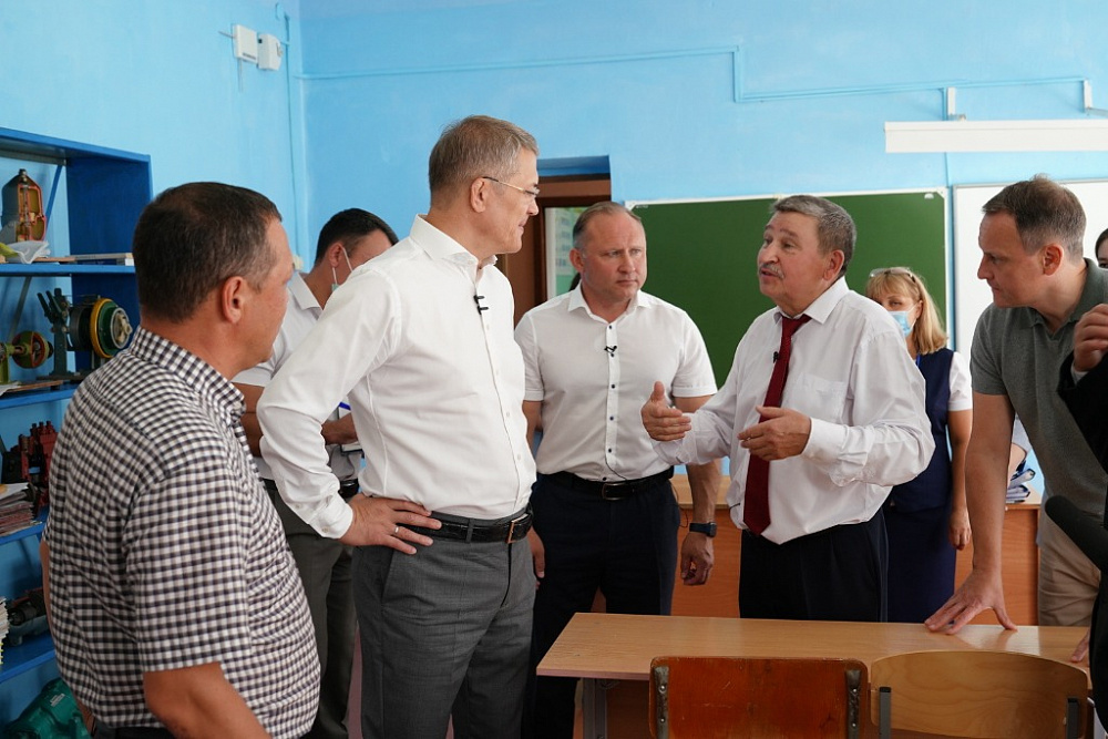 Радий Хабиров поручил укрепить материальную базу Мишкинского агропромышленного колледжа