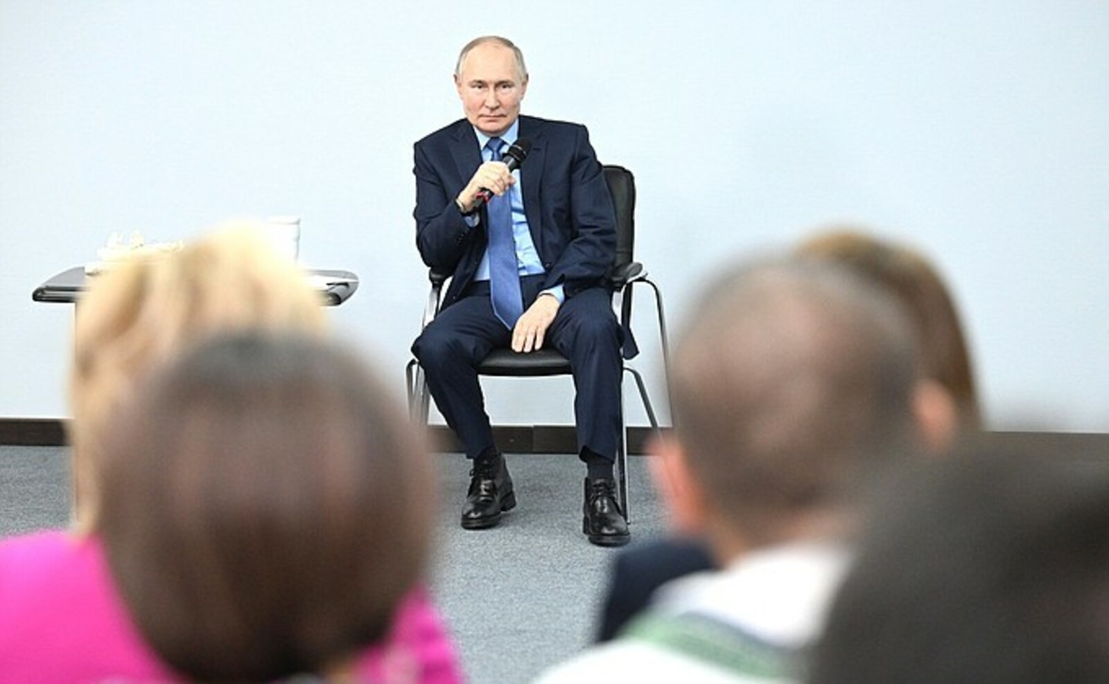 Владимир Путин встретился с жителями Анадыря.