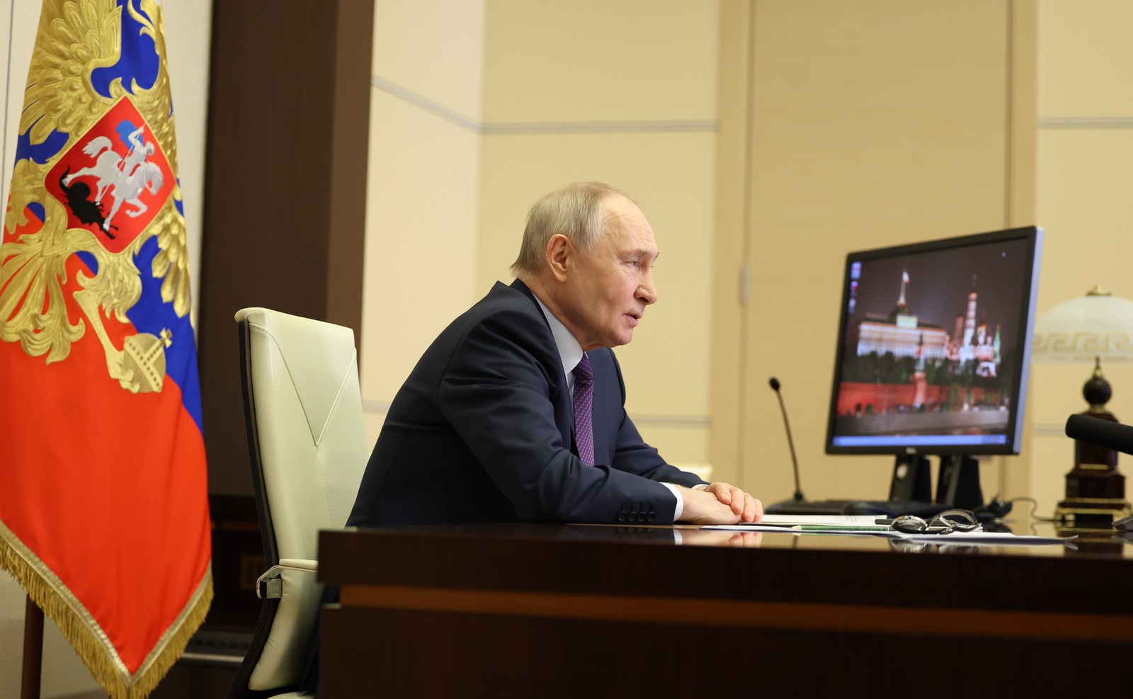 Путин дал поручения по развитию сферы медицины