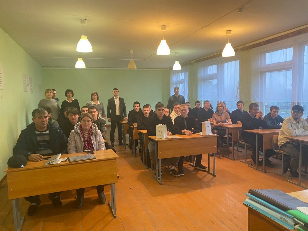 Лучшим студентам Благоварского района — айфоны!