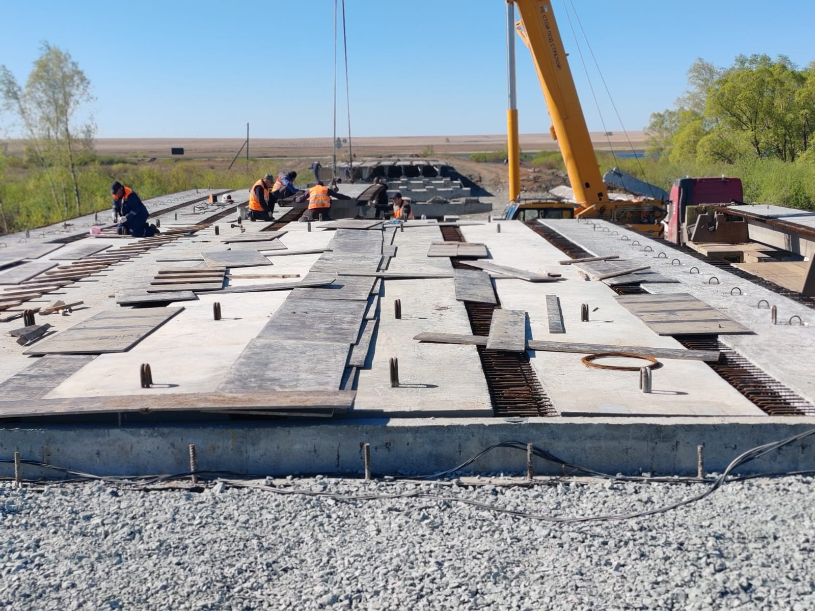 В Башкирии ремонтируют мост на границе с Оренбуржьем