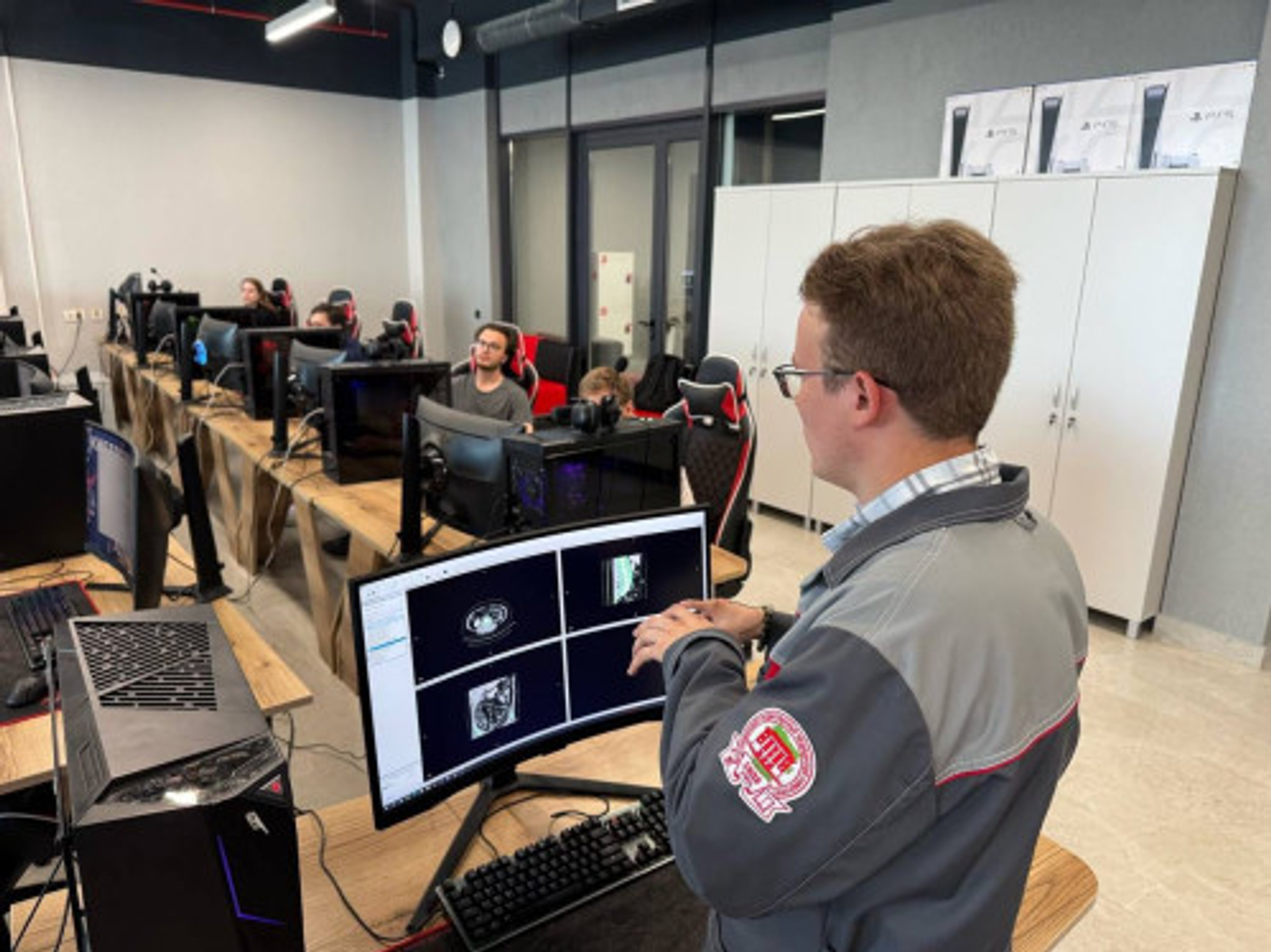 В Башкирии ученые обсудили безопасное применение ИИ в образовании и медицине