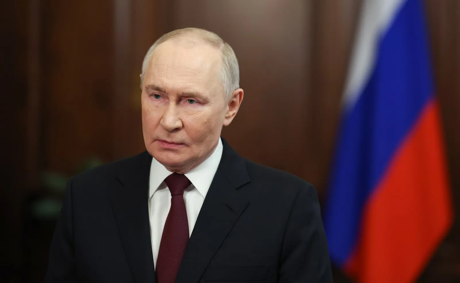 Комментарий  Юрия Ушакова по итогам телефонного разговора В.Путина с Д.Трампом