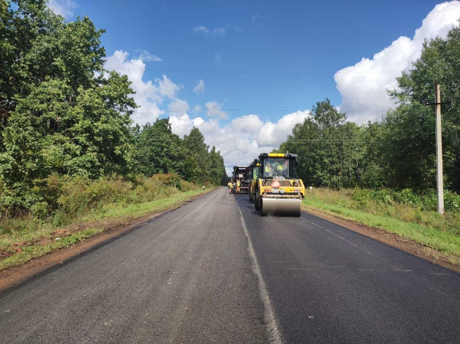 В Башкирии по нацпроекту ремонтируют участок региональной дороги