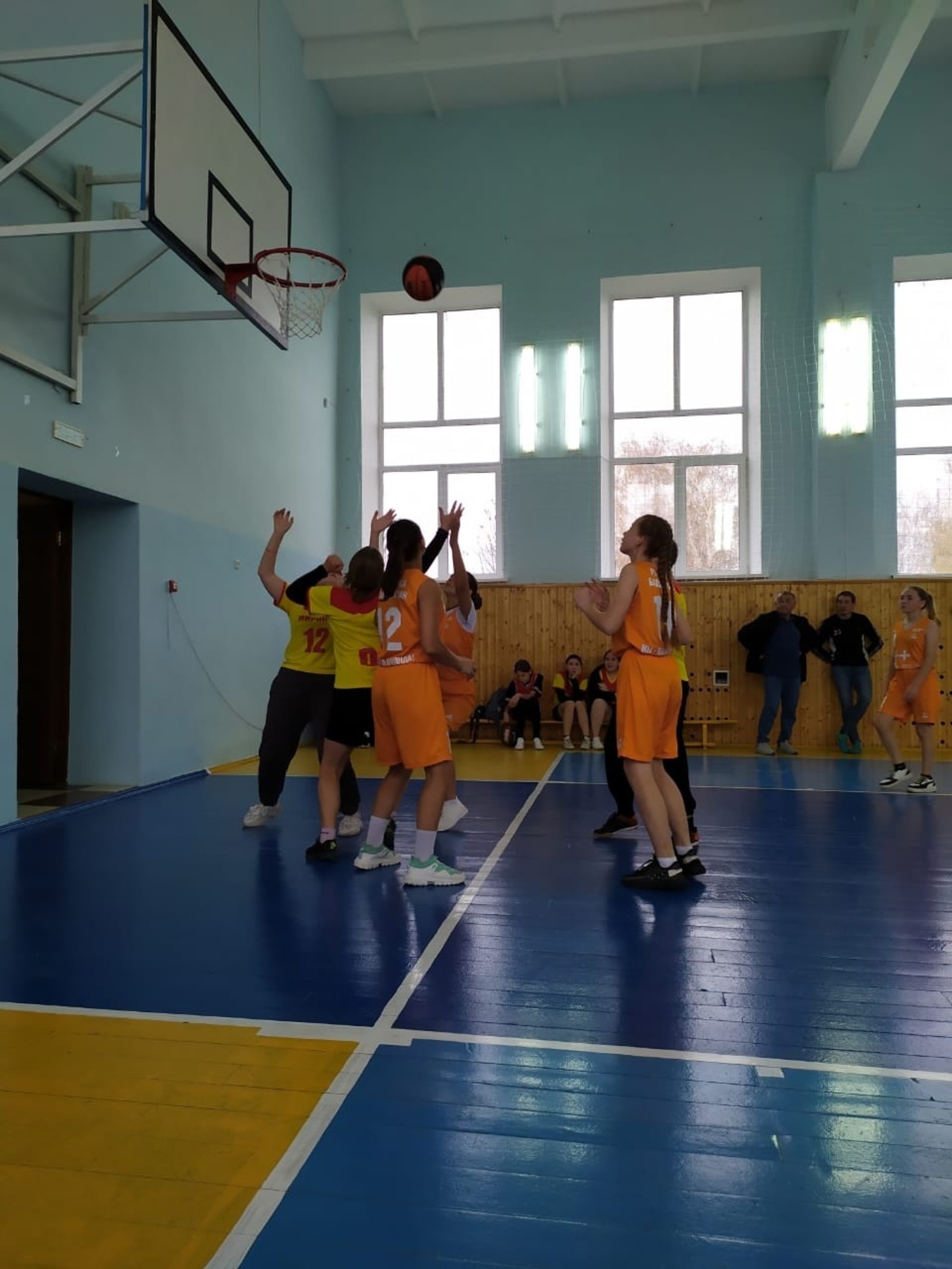 В Башкирии школа выплатит 100 тысяч ученику, сломавшему ключицу на физкультуре