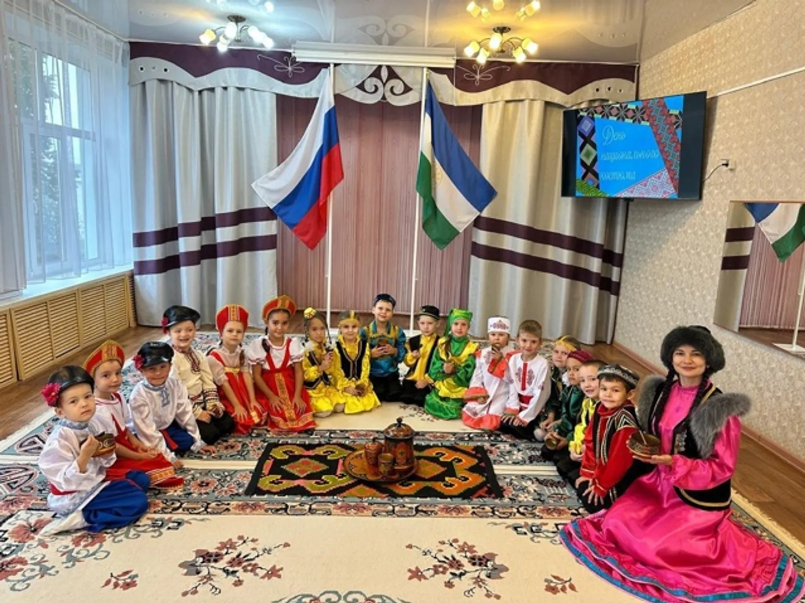 День национального костюма – один из самых красивых праздников нашей республики