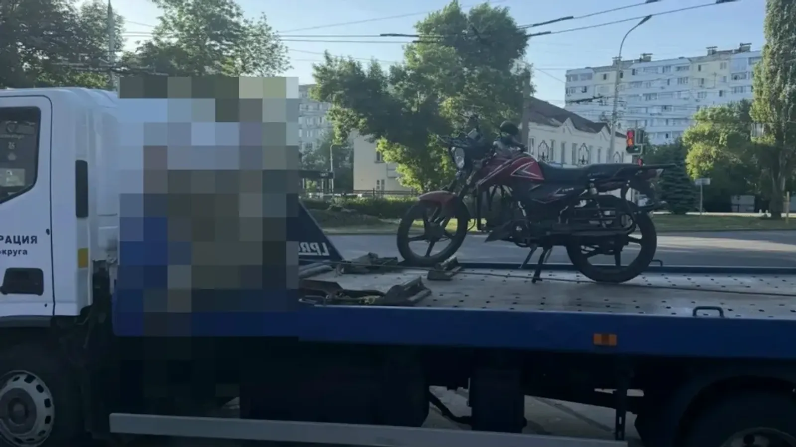 Подростки колесили по дорогам Уфы на мотоцикле и автомобиле