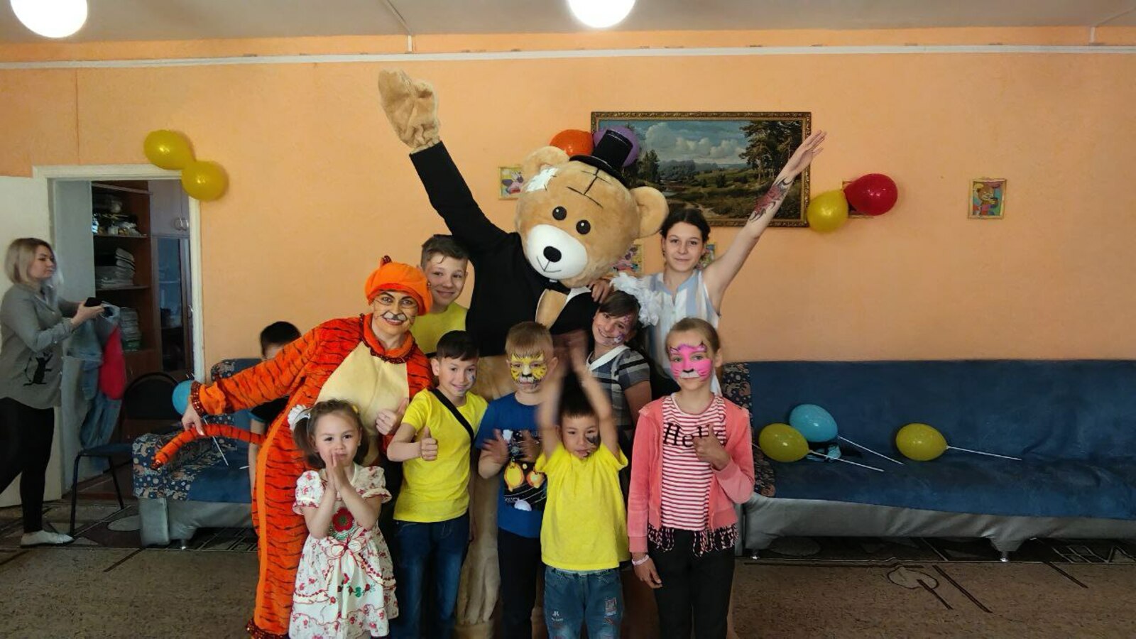 В День защиты детей социальный приют села Первомайский посетили необычные гости