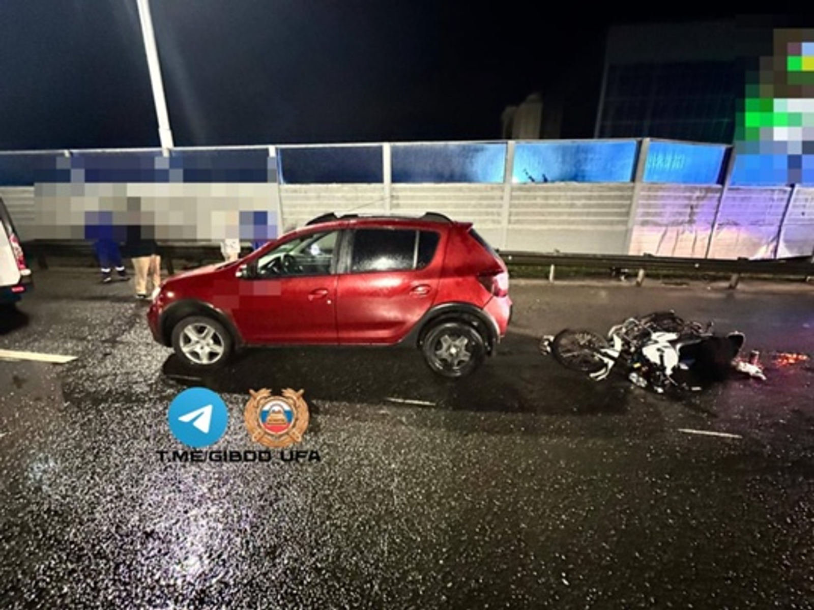 На трассе Уфа-Оренбург 15-летний подросток на мопеде  врезался в легковушку